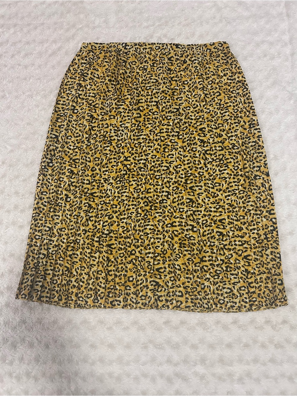 Jaclyn Smith Leopard Print Pleated Midi Skirt - Yellow and Black